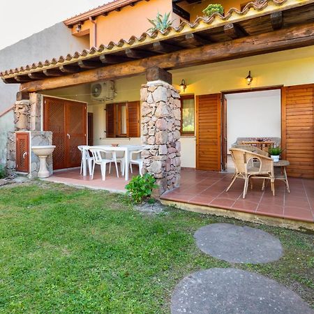 Holiday House Li Piri San Teodoro  Dış mekan fotoğraf