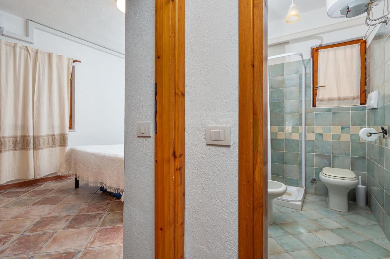 Holiday House Li Piri San Teodoro  Dış mekan fotoğraf